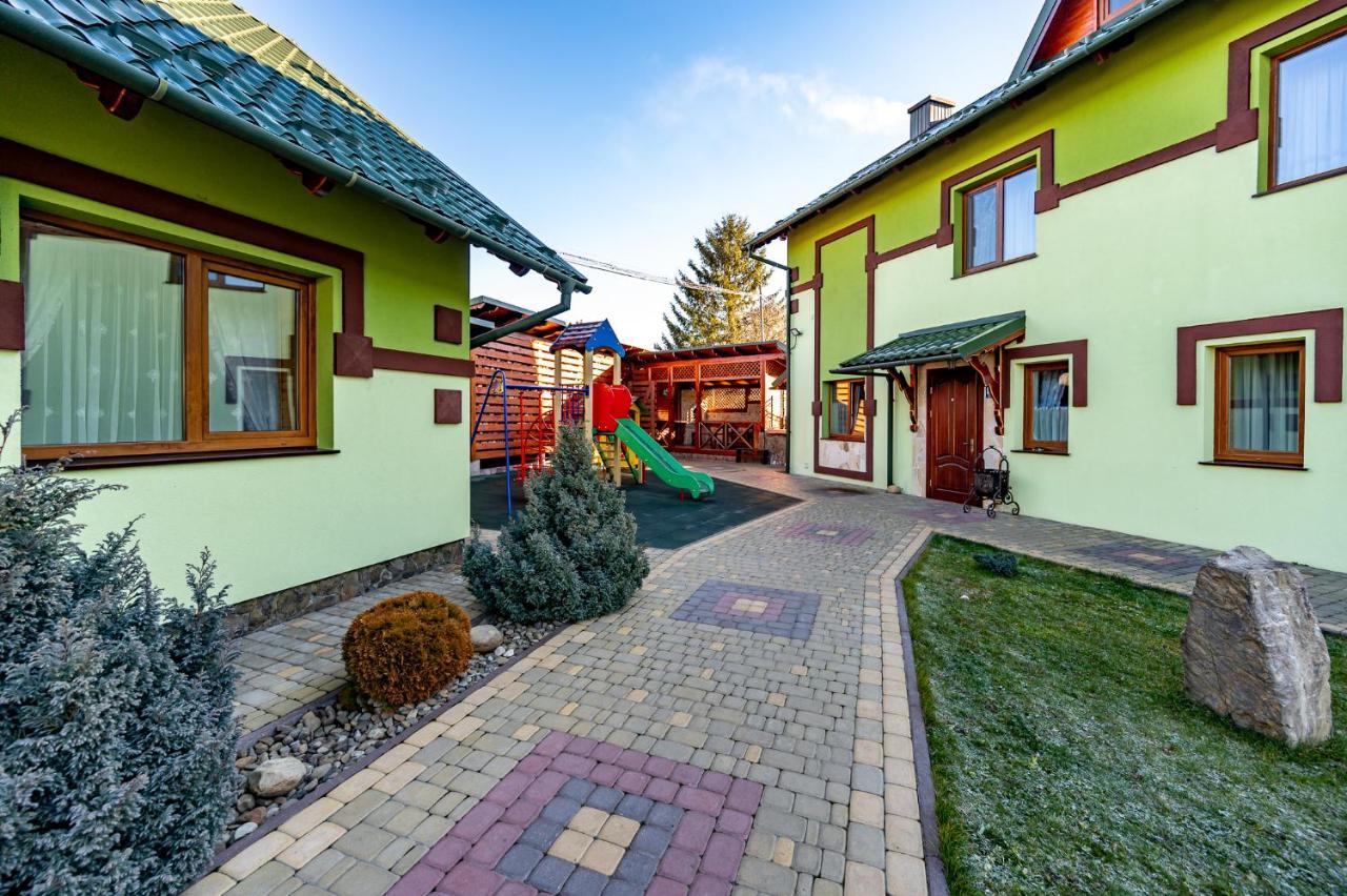 Emerald House Mykulytschyn Exterior foto