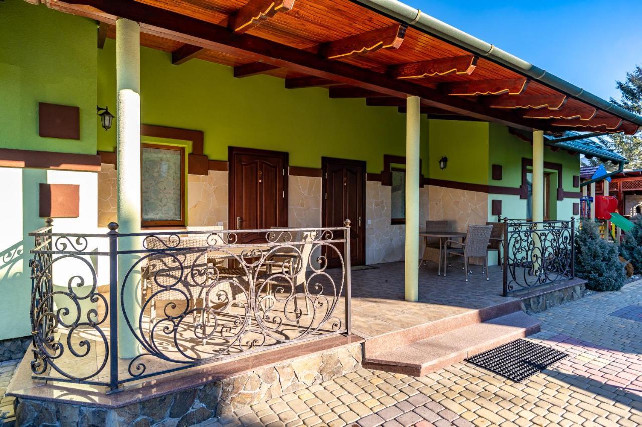 Emerald House Mykulytschyn Exterior foto