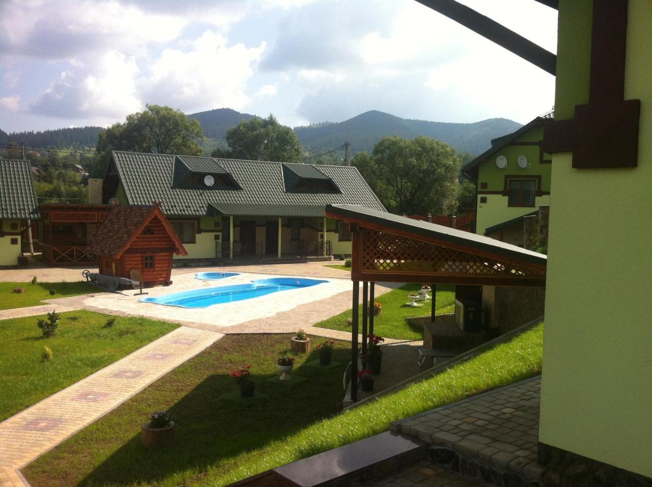 Emerald House Mykulytschyn Exterior foto